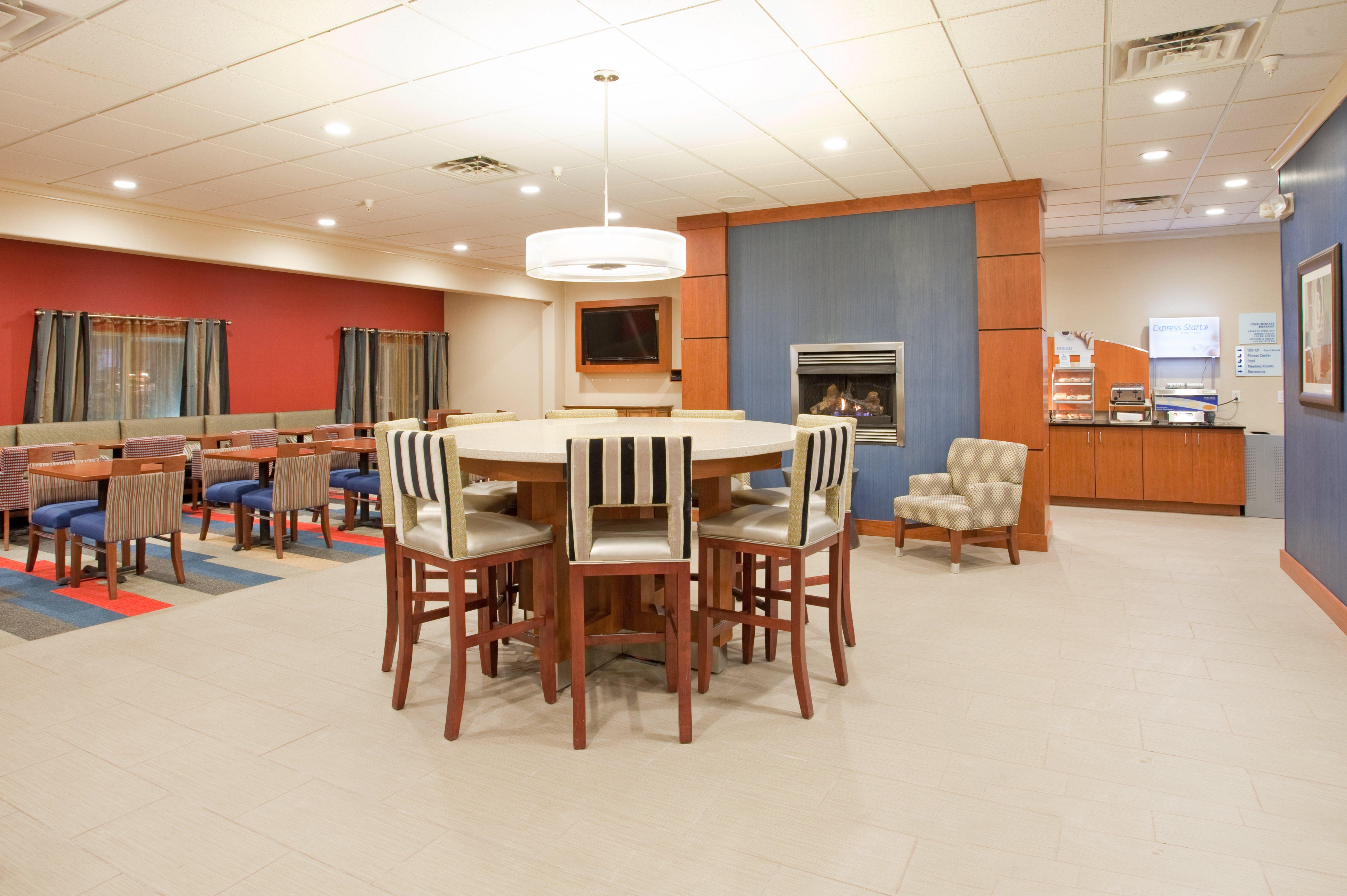 Holiday Inn Express Hotel & Suites Beatrice By Ihg Екстер'єр фото