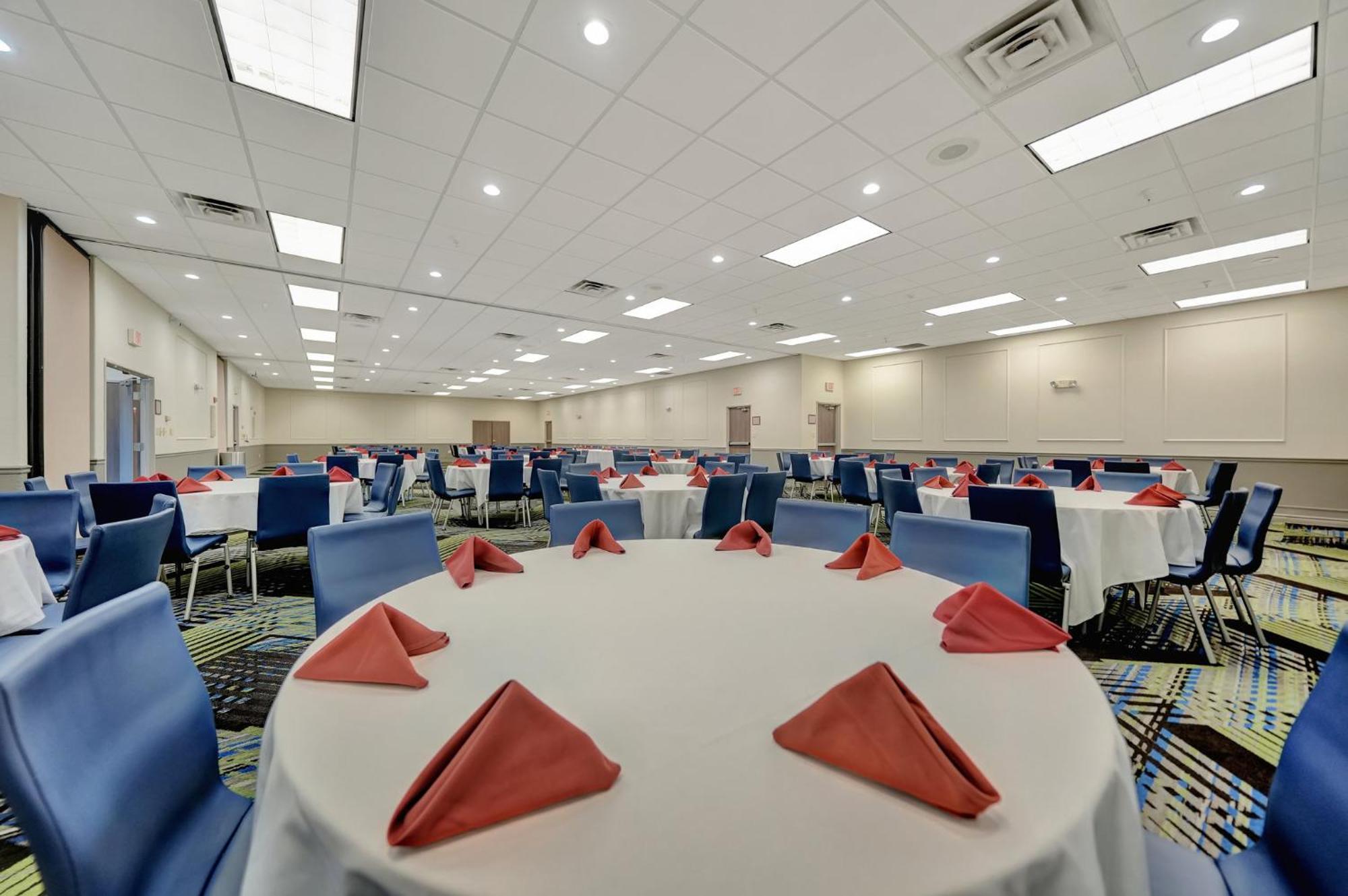 Holiday Inn Express Hotel & Suites Beatrice By Ihg Екстер'єр фото