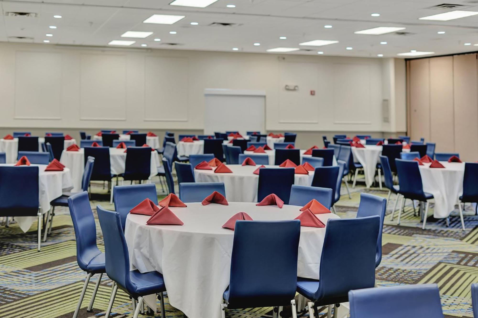 Holiday Inn Express Hotel & Suites Beatrice By Ihg Екстер'єр фото