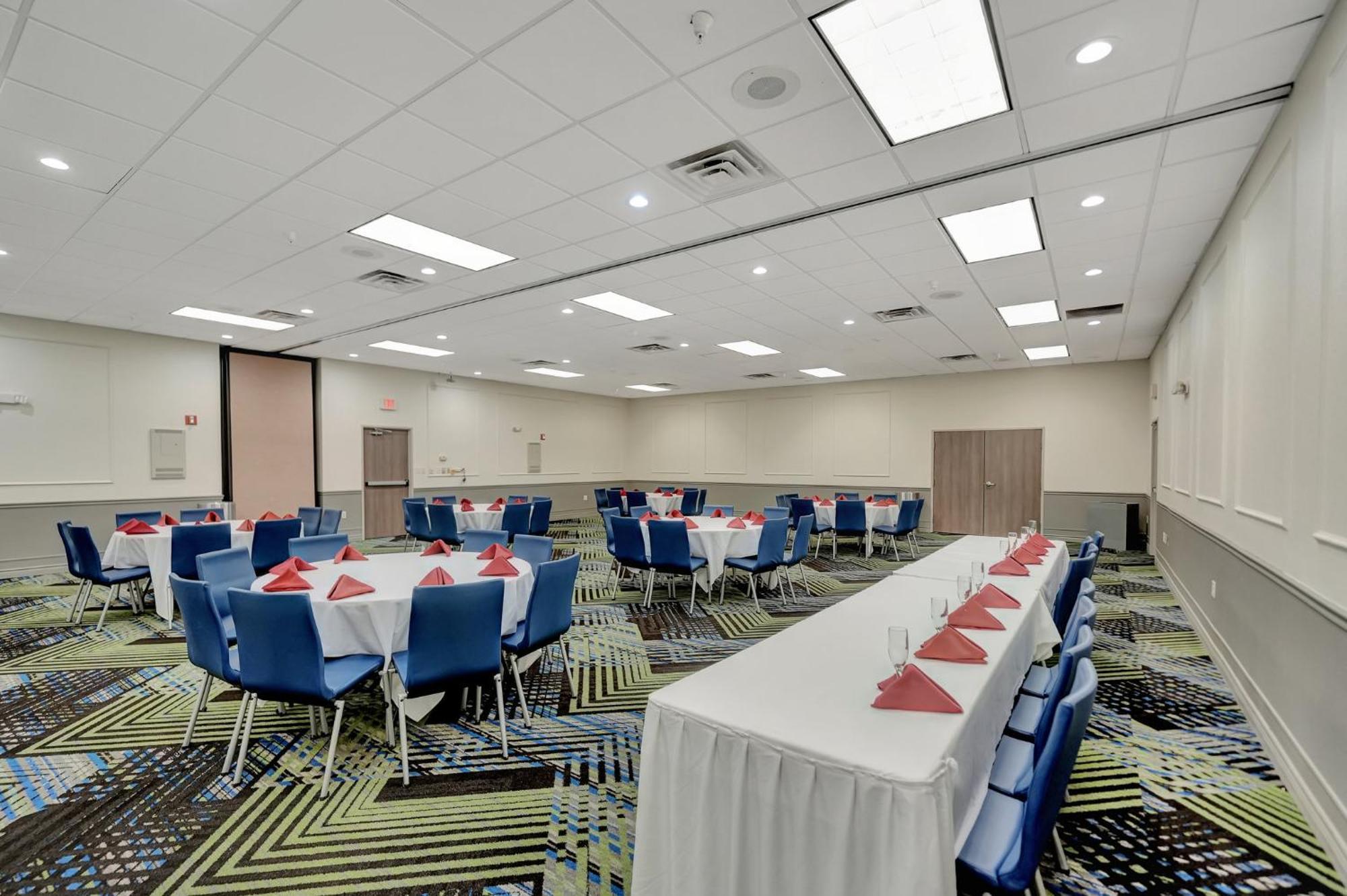 Holiday Inn Express Hotel & Suites Beatrice By Ihg Екстер'єр фото